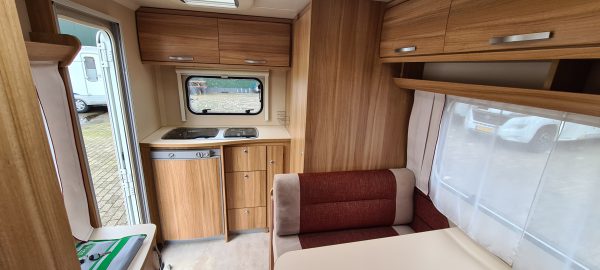 Caravelair Allegra 400 Mover / Voortent 2014 - Afbeelding 7